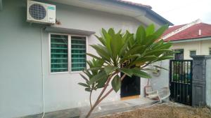 Gallery image of RIZQI HOMESTAY Sungai Siput with Wifi! Islamic Guest Only! in Kampong Rimba Panjang