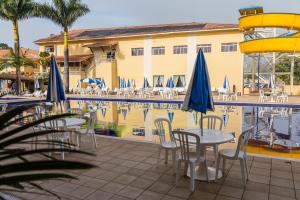 สระว่ายน้ำที่อยู่ใกล้ ๆ หรือใน Resort Recanto do Teixeira All Inclusive