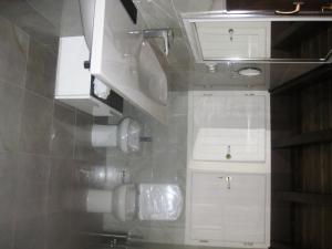 Ein Badezimmer in der Unterkunft Casa Rural Manuel de Pepa Xuaca