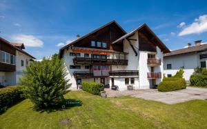 Gallery image of Wonderful bright apartment with balcony & garden in Reutte