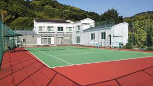 Tenis a/nebo squash v ubytování Pension Rally / Vacation STAY 5731 nebo okolí