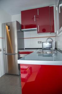 Kuchyňa alebo kuchynka v ubytovaní Apartamento Reus 2 - Parking gratuito + 10 fotografií