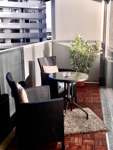 Istumisnurk majutusasutuses 2 BR apartment next to metro U1 and PR Garage