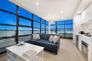 Зона вітальні в The Hamptons Apartments - St Kilda