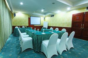 Zona business o sala conferenze di Grand Arkenso Park View