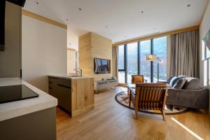 Posezení v ubytování Yu Kiroro, Ski-in Ski-out Luxury Residences
