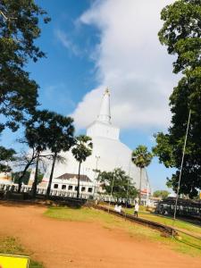 Foto sihtkohas Anuradhapura asuva majutusasutuse Hotel First Kingdom - For forigners only galeriist