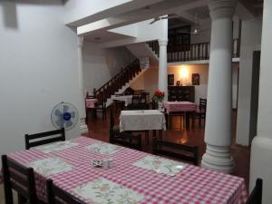 ห้องอาหารหรือที่รับประทานอาหารของ New Rani Inn