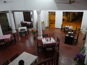 Restaurace v ubytování New Rani Inn