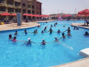 Bazén v ubytování Porto South Beach by Amer Group - Families only nebo v jeho okolí