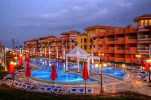 Bazén v ubytování Porto South Beach by Amer Group - Families only nebo v jeho okolí