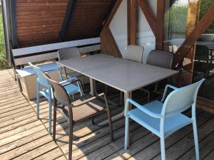 Balkon lub taras w obiekcie Seehütte Neusiedlersee Robinsonhütte