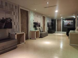 Posezení v ubytování HengChang Business Hotel + 30 fotografií