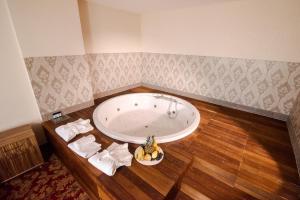 ห้องน้ำของ Grand Hotel & Convention Center Karaman