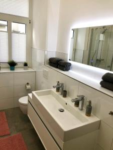 Ένα μπάνιο στο Ferienapartment Warnemünde 2 +14 φωτογραφίες