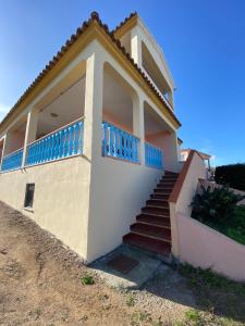 The building in which the holiday home is located