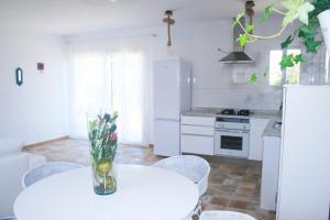Küche/Küchenzeile in der Unterkunft SWEET HOUSE