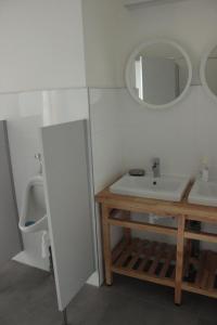 Koupelna v ubytování Hostel Zahrada Mikulov