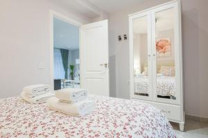 Posteľ alebo postele v izbe v ubytovaní EXCLUSIVO APT 2 HAB-2 BAÑOS-LUMINOSO ↑ CALIDADES