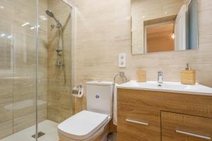 Kúpeľňa v ubytovaní EXCLUSIVO APT 2 HAB-2 BAÑOS-LUMINOSO ↑ CALIDADES