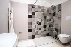 A bathroom at Villa Joy - Iconic Heritage Rooms