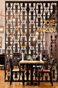 Essential by Dorint Basel City餐厅或其他用餐的地方