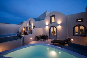 Bassein majutusasutuses Cupola Suites või selle lähedal