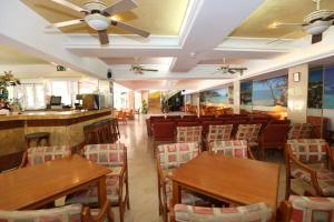 Restauracja lub miejsce do jedzenia w obiekcie Hotel Manaus
