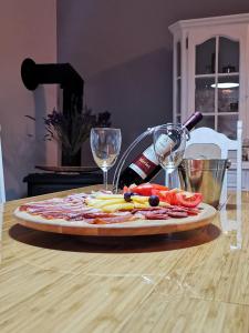 Billede fra billedgalleriet på Comfort apartment with garage Aria i Vrgorac + 50 billeder