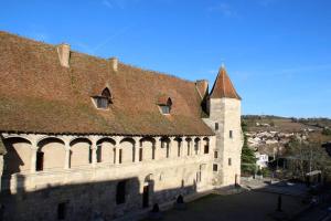 Photo de la galerie de l'établissement Les Gîtes du château - L Appartement du Roi - Magnifique Appartement face au château, à Nérac