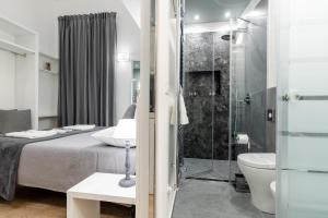 A bathroom at Residenze Chamur Via Giuseppe Sciuti Még 32 kép