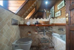 Salle de bains dans l'établissement SIERRA NEVADA DELUXE