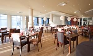 Reštaurácia alebo iné gastronomické zariadenie v ubytovaní Hotel Diva SPA