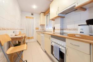 A kitchen or kitchenette at Ribera