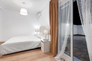 A bed or beds in a room at HABANERAS