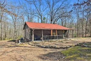 Gallery image of Arkansas Log Cabin Rental Near Lake Greeson! in Mount Moriah