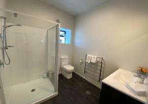 Kylpyhuone majoituspaikassa Sky Suites - Lake Pukaki, Mount Cook