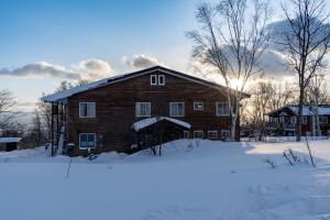 L'établissement Annupuri Mountain View Lodge en hiver