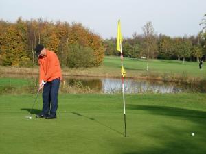 Golf v hotelu nebo okolí