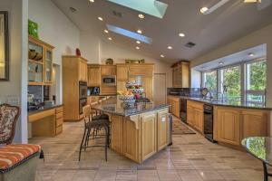 Lavish El Cajon Home with Grill Station and 3 Decks