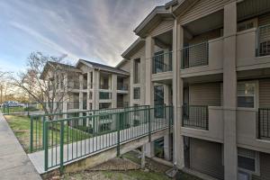 Gallery image of Stylish Walk-In Resort Condo Near Downtown Branson in Branson