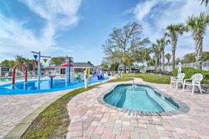 Gallery image of Surfside Beach Home with Resort Perks Walk to Beach in Myrtle Beach