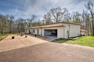 Gallery image of Quiet Memphis Home on 20 Acres 10 Mi to Downtown! in Memphis