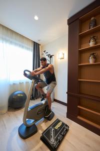Fitness centrum a/nebo fitness zařízení v ubytování THotel Lamezia