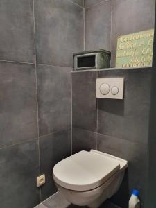 Salle de bains dans l'établissement Vue sur Meuse