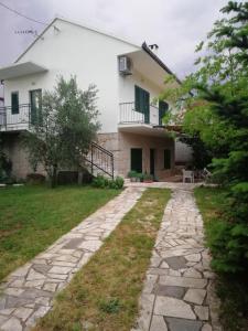 Imagen de la galería de Vacation house dunja, en Runović