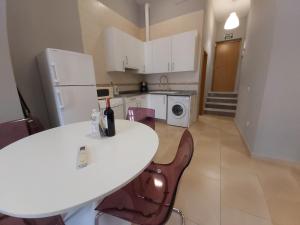 Kuchnia lub aneks kuchenny w obiekcie Del Parque Flats Central