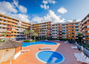 Bazén v ubytování Balcon de Los Gigantes - TENESOL RENTALS nebo v jeho okolí