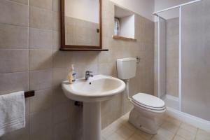 A bathroom at Borgo Palazzuolo Vecchio