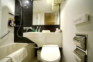 Foto dalla galleria di Le Tour Hotel Akihabara Ekimae 楽途ホテル秋葉原駅前店 a Tokyo